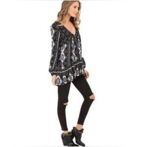 FREE PEOPLE  Down by the Bay tunic top/dress size Small. Like new